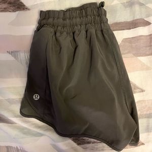 Lululemon hotty hot shorts